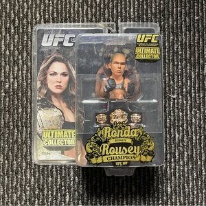 UFC Ultimate Collector Figure - Black & Gold Champion Edition